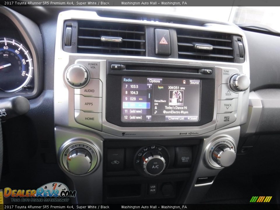 2017 Toyota 4Runner SR5 Premium 4x4 Super White / Black Photo #17