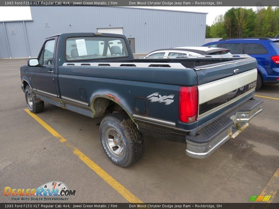 1993 Ford F150 XLT Regular Cab 4x4 Jewel Green Metallic / Flint Photo #11