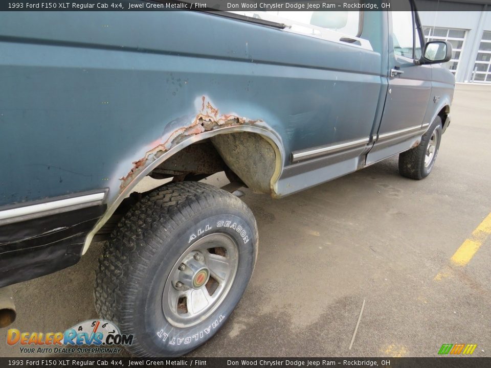 1993 Ford F150 XLT Regular Cab 4x4 Jewel Green Metallic / Flint Photo #15