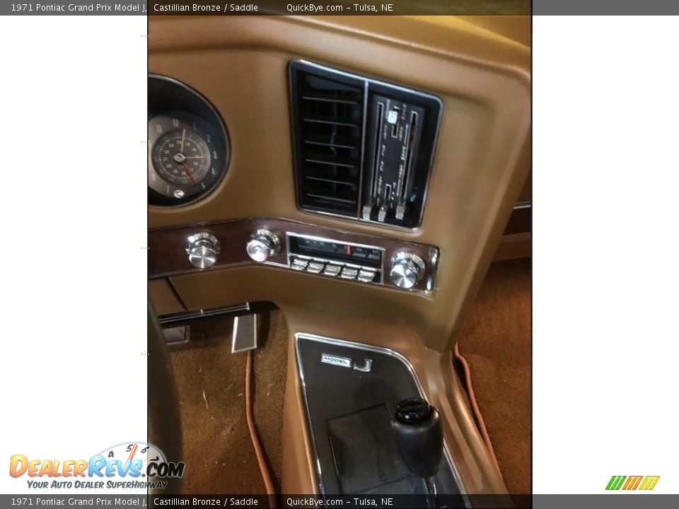 Controls of 1971 Pontiac Grand Prix Model J Photo #10