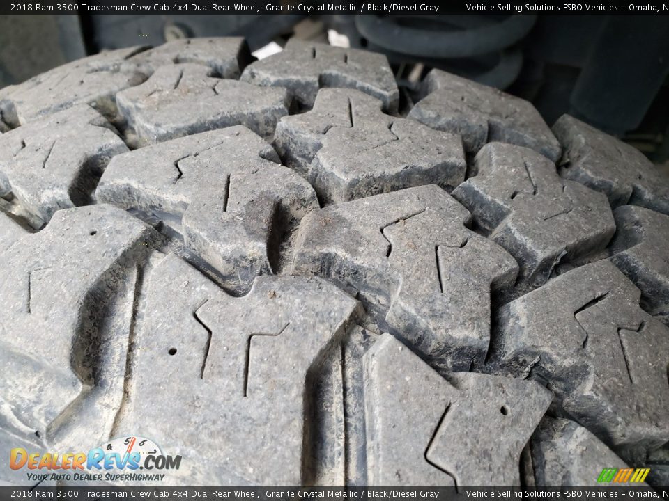 2018 Ram 3500 Tradesman Crew Cab 4x4 Dual Rear Wheel Granite Crystal Metallic / Black/Diesel Gray Photo #20