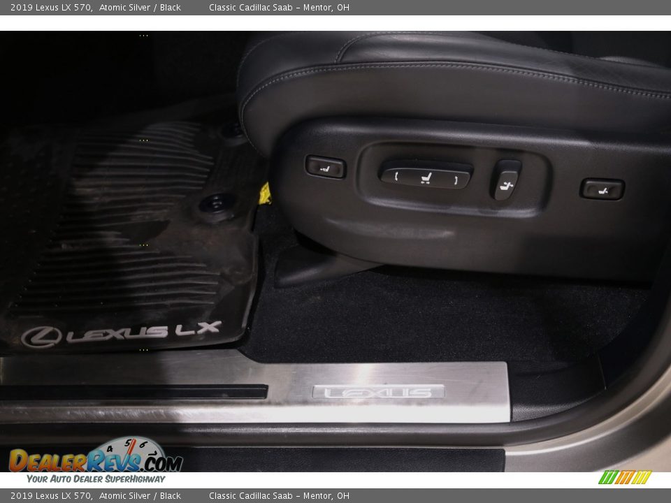 2019 Lexus LX 570 Atomic Silver / Black Photo #6