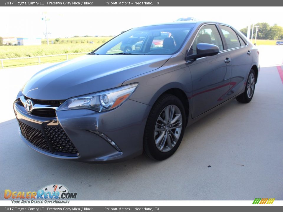 2017 Toyota Camry LE Predawn Gray Mica / Black Photo #4