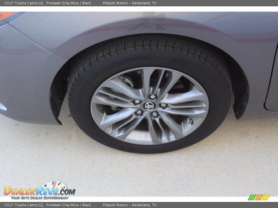 2017 Toyota Camry LE Predawn Gray Mica / Black Photo #5