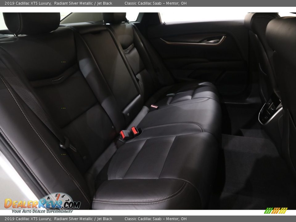 2019 Cadillac XTS Luxury Radiant Silver Metallic / Jet Black Photo #16