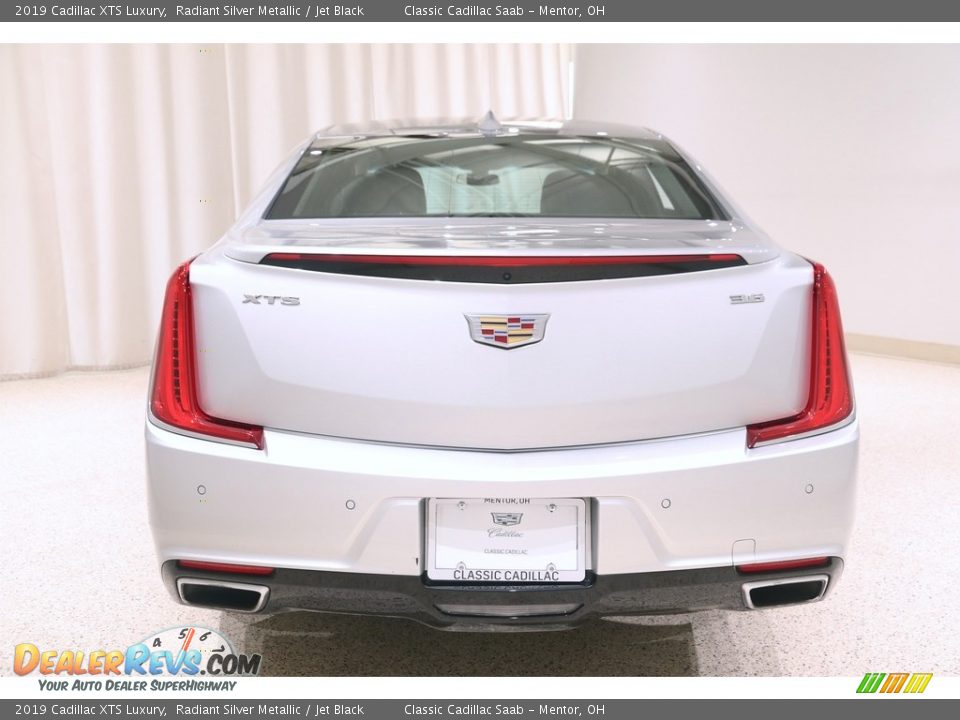 2019 Cadillac XTS Luxury Radiant Silver Metallic / Jet Black Photo #18