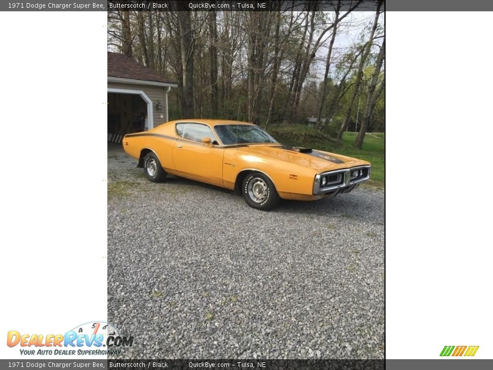 Front 3/4 View of 1971 Dodge Charger Super Bee Photo #1