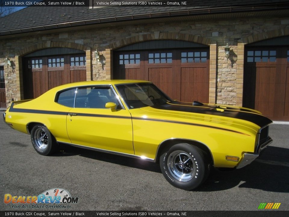 Front 3/4 View of 1970 Buick GSX Coupe Photo #7