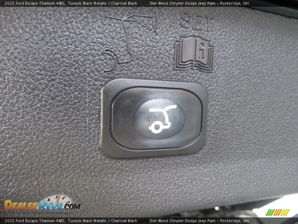 2015 Ford Escape Titanium 4WD Tuxedo Black Metallic / Charcoal Black Photo #15