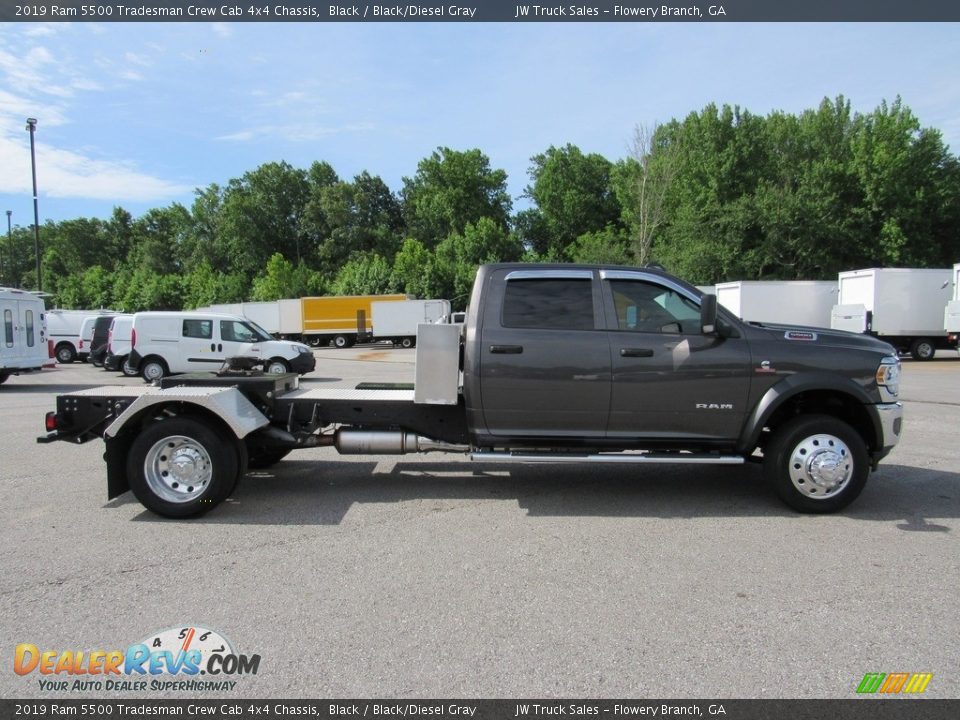 2019 Ram 5500 Tradesman Crew Cab 4x4 Chassis Black / Black/Diesel Gray Photo #6