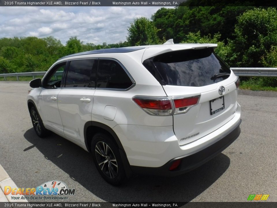 2016 Toyota Highlander XLE AWD Blizzard Pearl / Black Photo #10