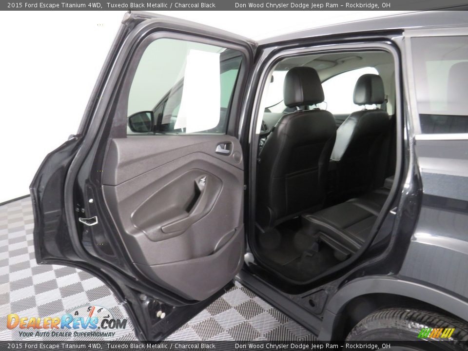 2015 Ford Escape Titanium 4WD Tuxedo Black Metallic / Charcoal Black Photo #32
