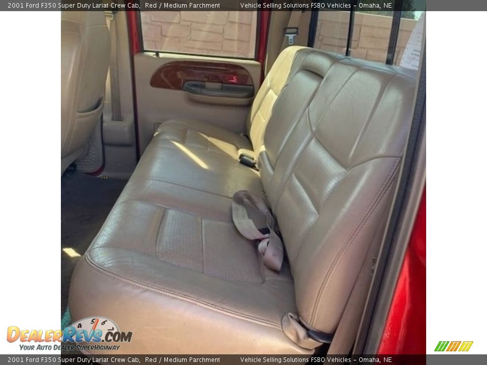 Rear Seat of 2001 Ford F350 Super Duty Lariat Crew Cab Photo #4