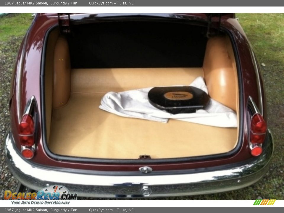 1967 Jaguar MK2 Saloon Burgundy / Tan Photo #10