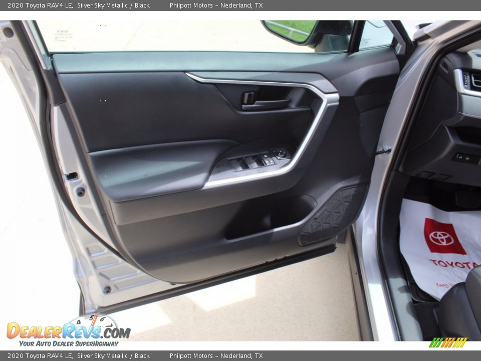 2020 Toyota RAV4 LE Silver Sky Metallic / Black Photo #9