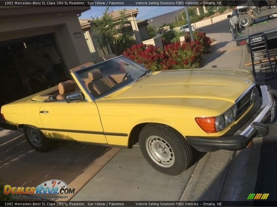 Sun Yellow 1982 Mercedes-Benz SL Class 380 SL Roadster Photo #1