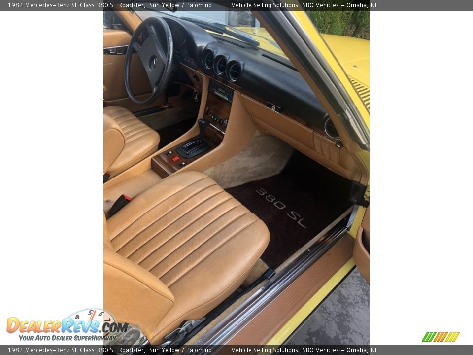 Palomino Interior - 1982 Mercedes-Benz SL Class 380 SL Roadster Photo #18