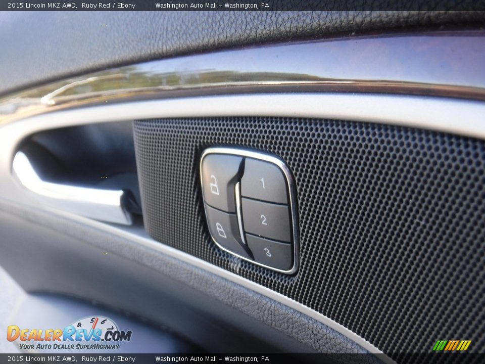 Door Panel of 2015 Lincoln MKZ AWD Photo #19