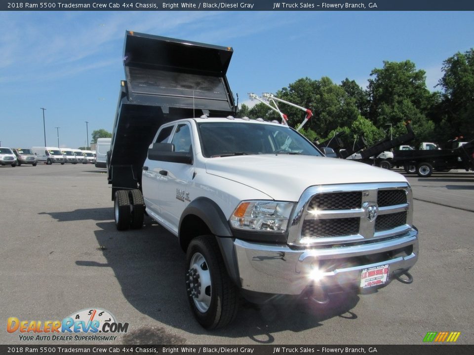 2018 Ram 5500 Tradesman Crew Cab 4x4 Chassis Bright White / Black/Diesel Gray Photo #7