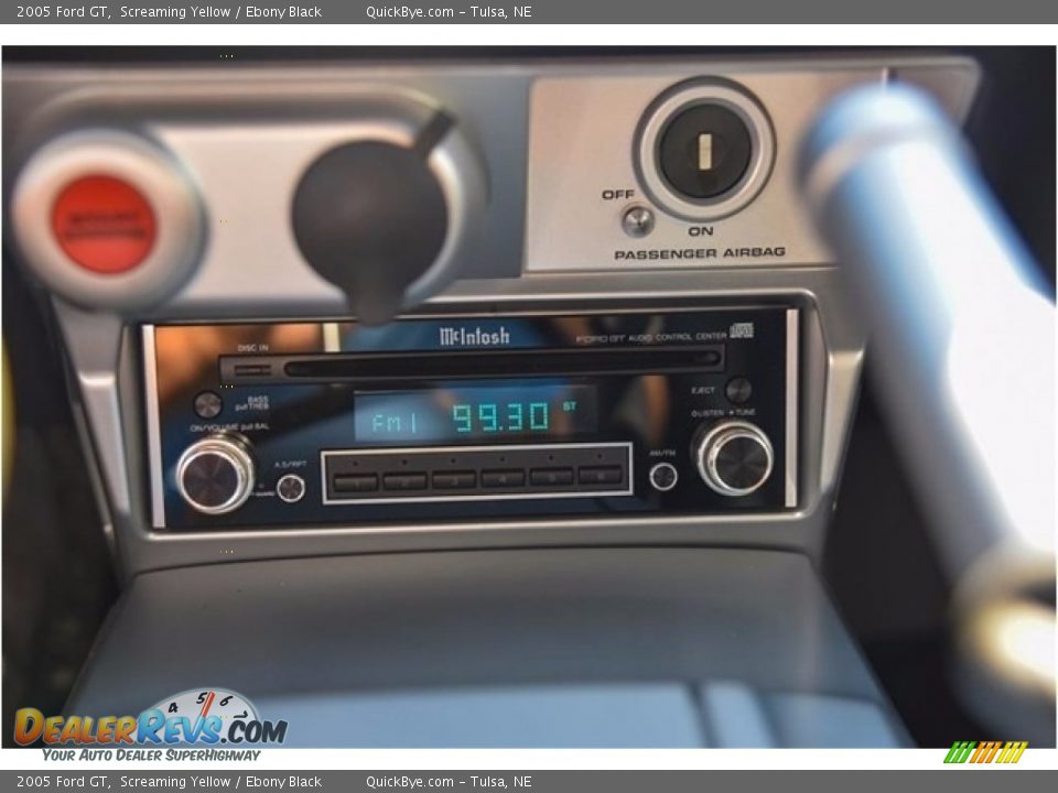 Audio System of 2005 Ford GT  Photo #19