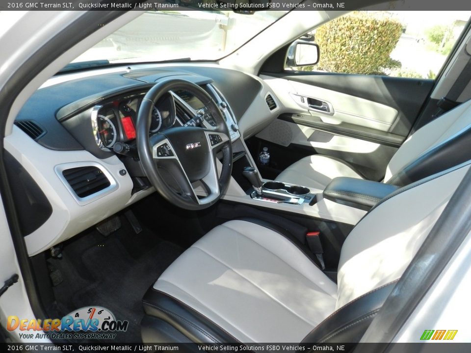 Front Seat of 2016 GMC Terrain SLT Photo #5