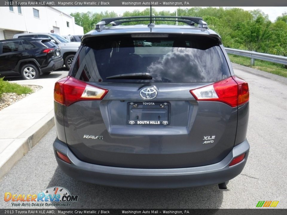 2013 Toyota RAV4 XLE AWD Magnetic Gray Metallic / Black Photo #15
