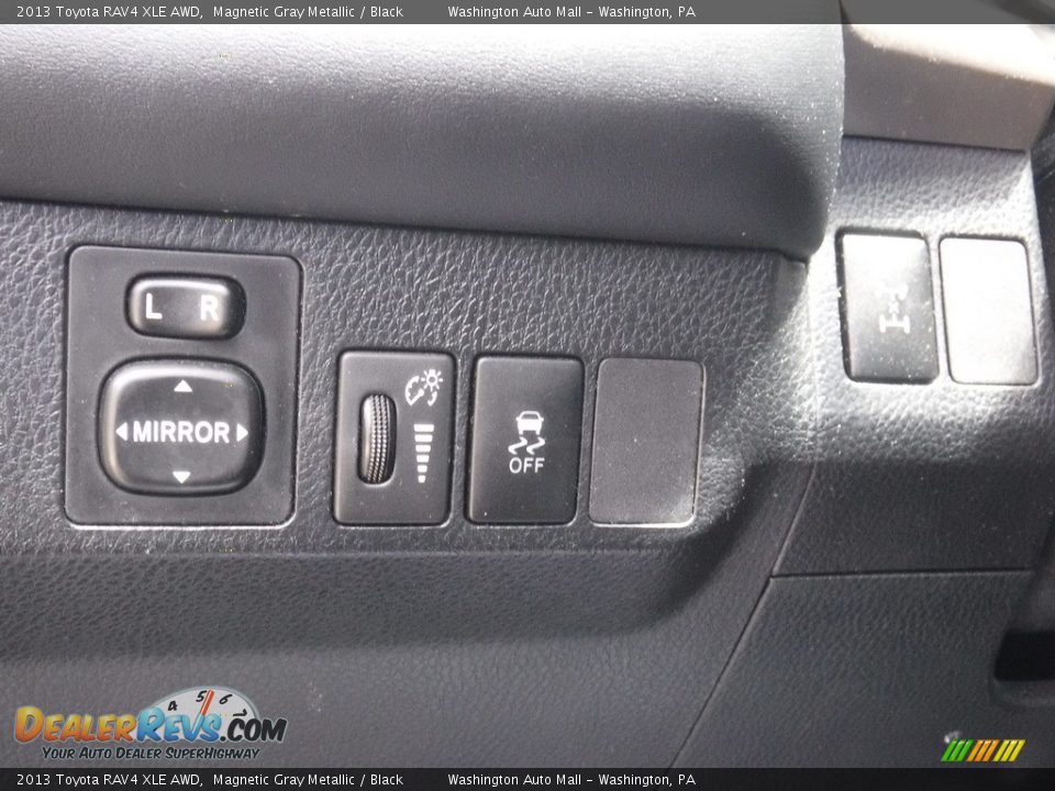 2013 Toyota RAV4 XLE AWD Magnetic Gray Metallic / Black Photo #21