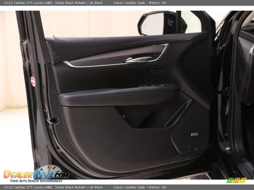 2019 Cadillac XT5 Luxury AWD Stellar Black Metallic / Jet Black Photo #4
