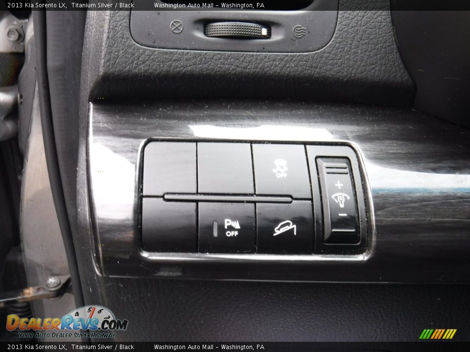 2013 Kia Sorento LX Titanium Silver / Black Photo #3