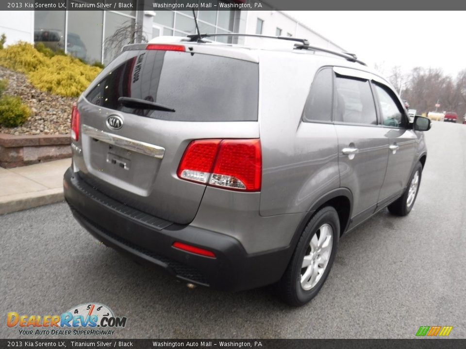2013 Kia Sorento LX Titanium Silver / Black Photo #17