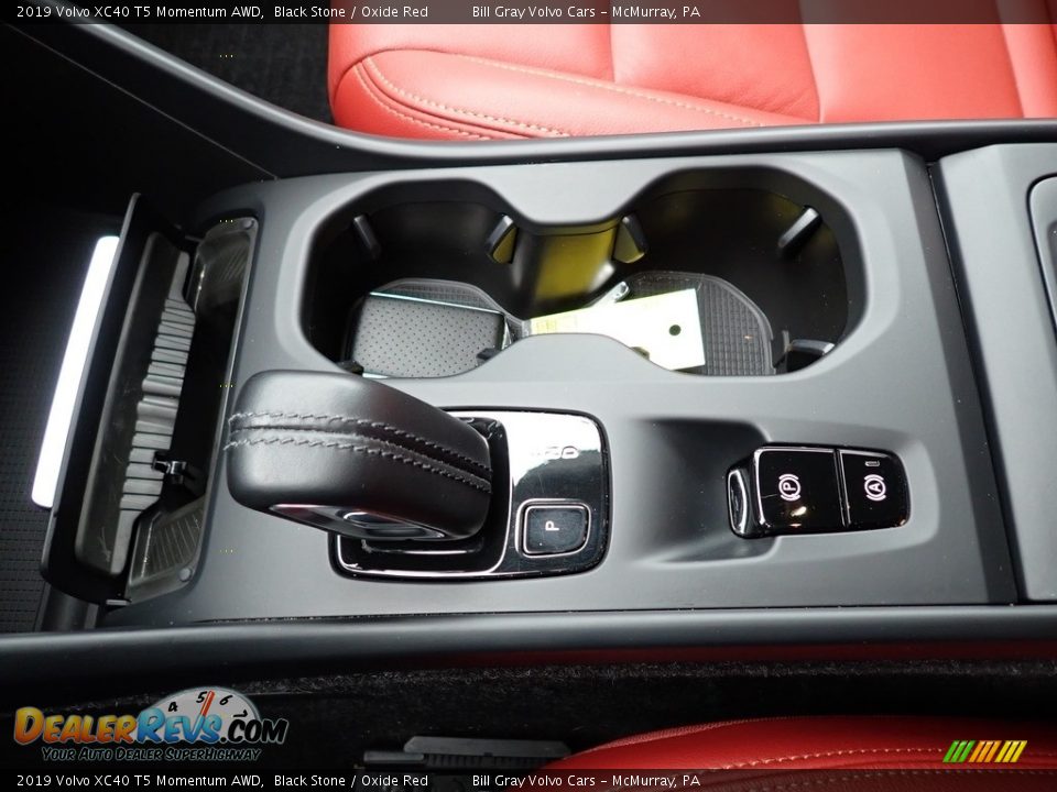 2019 Volvo XC40 T5 Momentum AWD Shifter Photo #18