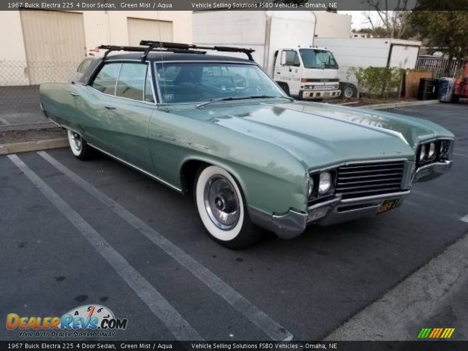 Front 3/4 View of 1967 Buick Electra 225 4 Door Sedan Photo #1