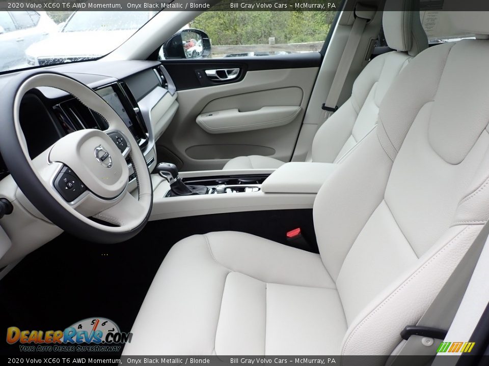 Front Seat of 2020 Volvo XC60 T6 AWD Momentum Photo #7