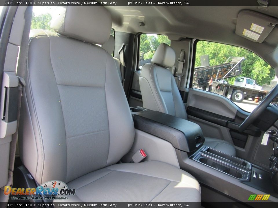 Front Seat of 2015 Ford F150 XL SuperCab Photo #11