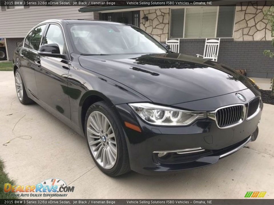 Front 3/4 View of 2015 BMW 3 Series 328d xDrive Sedan Photo #12