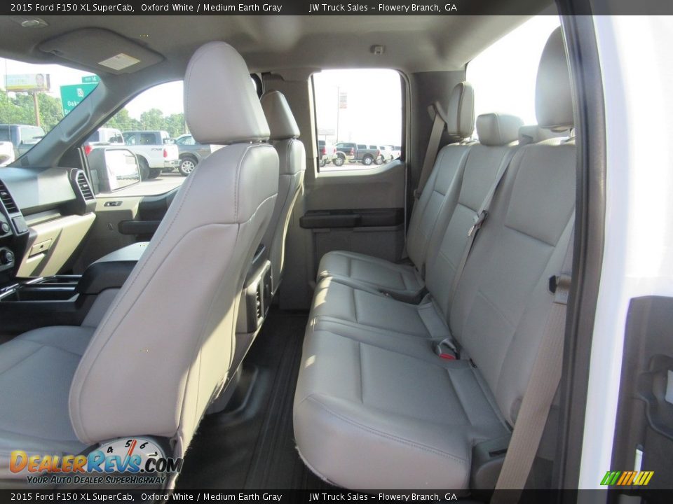 Rear Seat of 2015 Ford F150 XL SuperCab Photo #24
