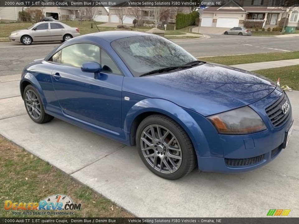 Front 3/4 View of 2000 Audi TT 1.8T quattro Coupe Photo #1