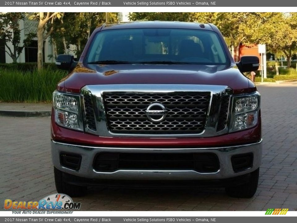 2017 Nissan Titan SV Crew Cab 4x4 Cayenne Red / Black Photo #12