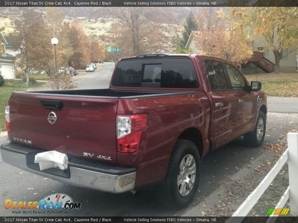 2017 Nissan Titan SV Crew Cab 4x4 Cayenne Red / Black Photo #14