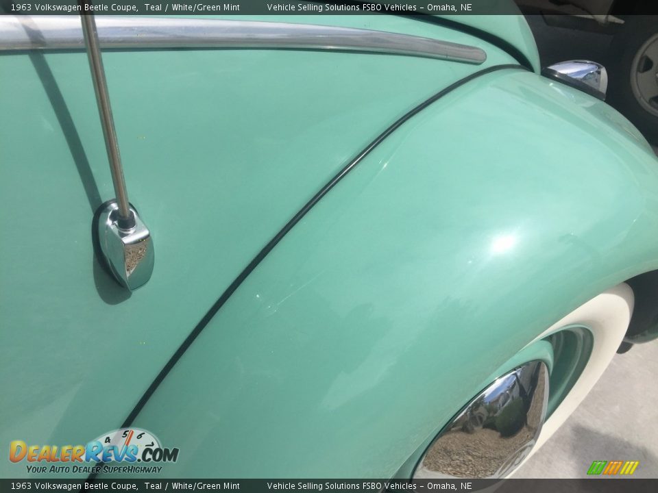 1963 Volkswagen Beetle Coupe Teal / White/Green Mint Photo #17