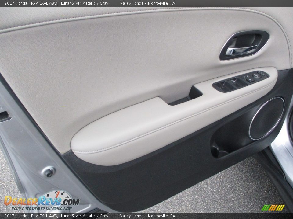2017 Honda HR-V EX-L AWD Lunar Silver Metallic / Gray Photo #10