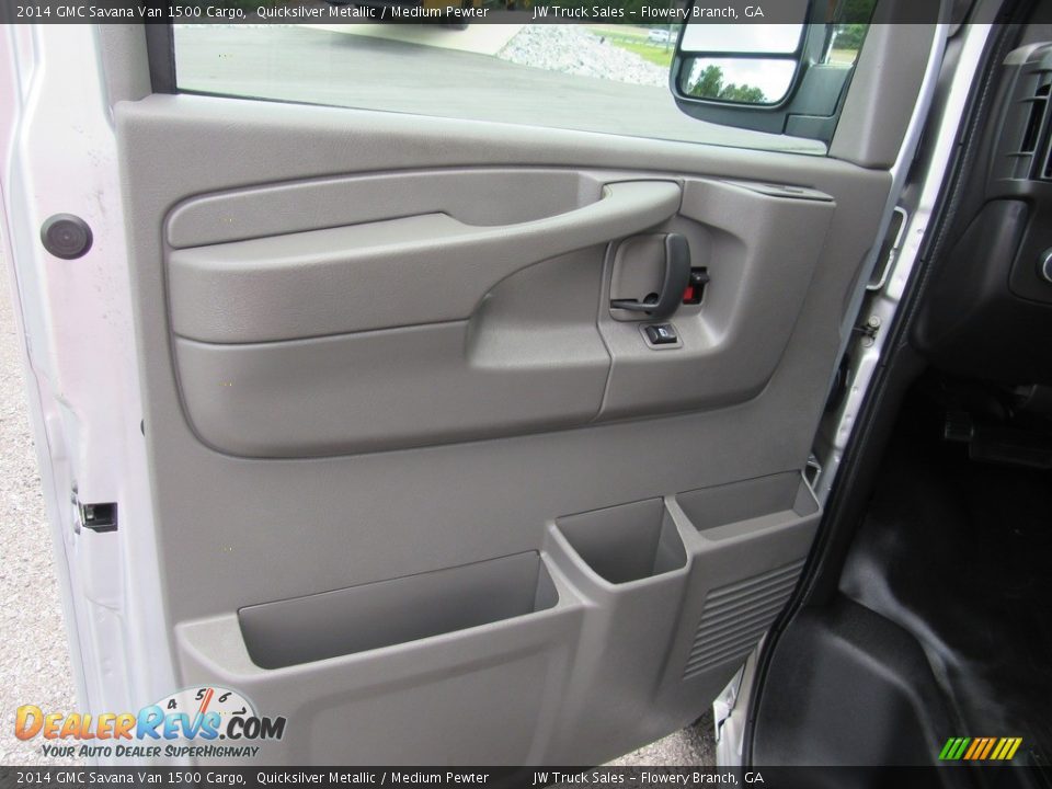 Door Panel of 2014 GMC Savana Van 1500 Cargo Photo #10