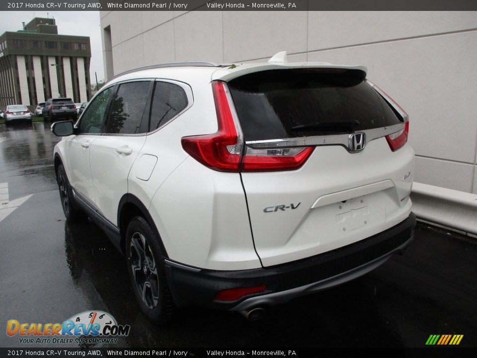 2017 Honda CR-V Touring AWD White Diamond Pearl / Ivory Photo #3