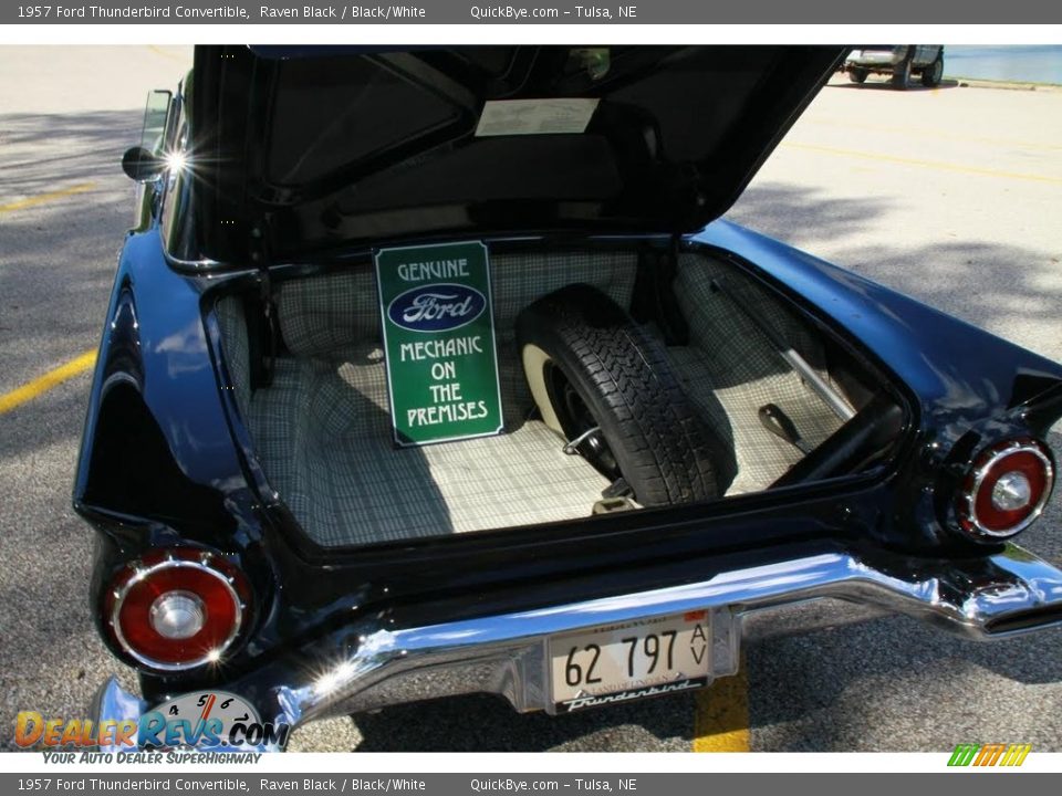 1957 Ford Thunderbird Convertible Raven Black / Black/White Photo #19