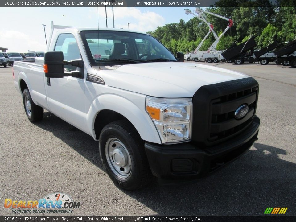 Front 3/4 View of 2016 Ford F250 Super Duty XL Regular Cab Photo #7