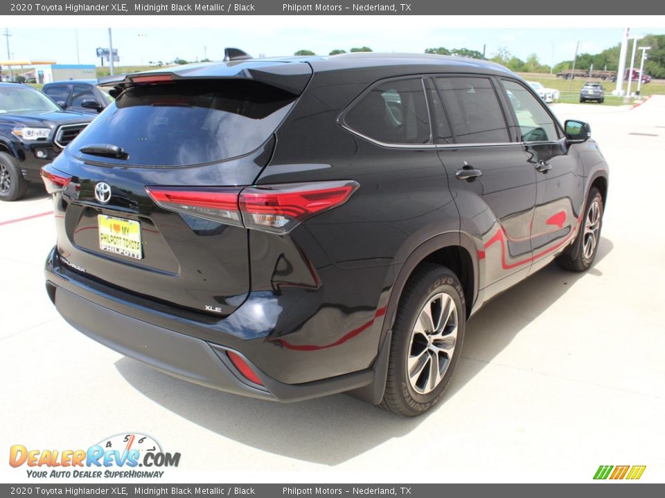 2020 Toyota Highlander XLE Midnight Black Metallic / Black Photo #8