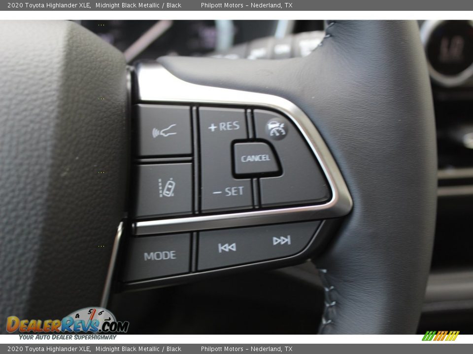2020 Toyota Highlander XLE Midnight Black Metallic / Black Photo #12