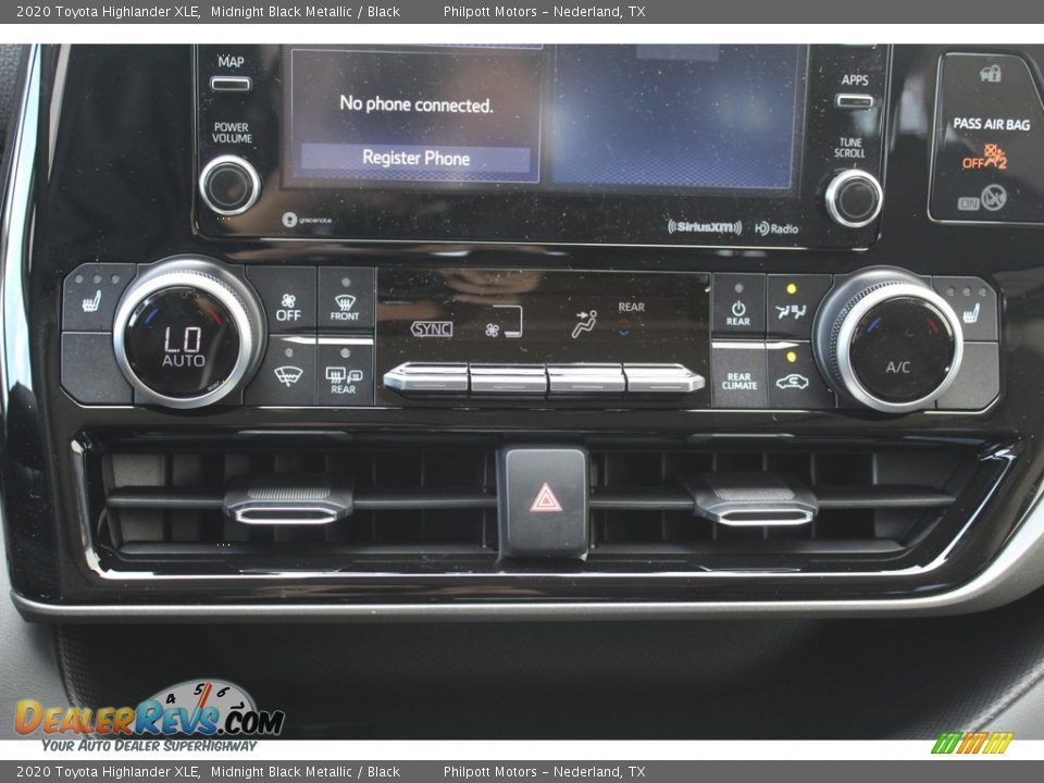 2020 Toyota Highlander XLE Midnight Black Metallic / Black Photo #16