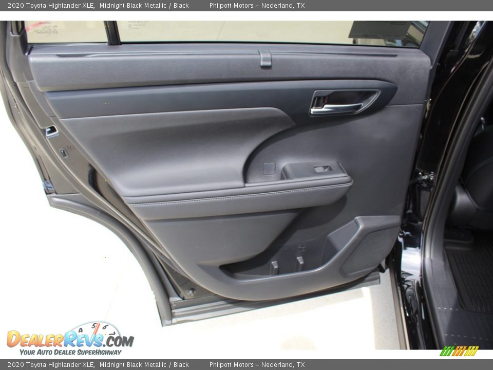 2020 Toyota Highlander XLE Midnight Black Metallic / Black Photo #20
