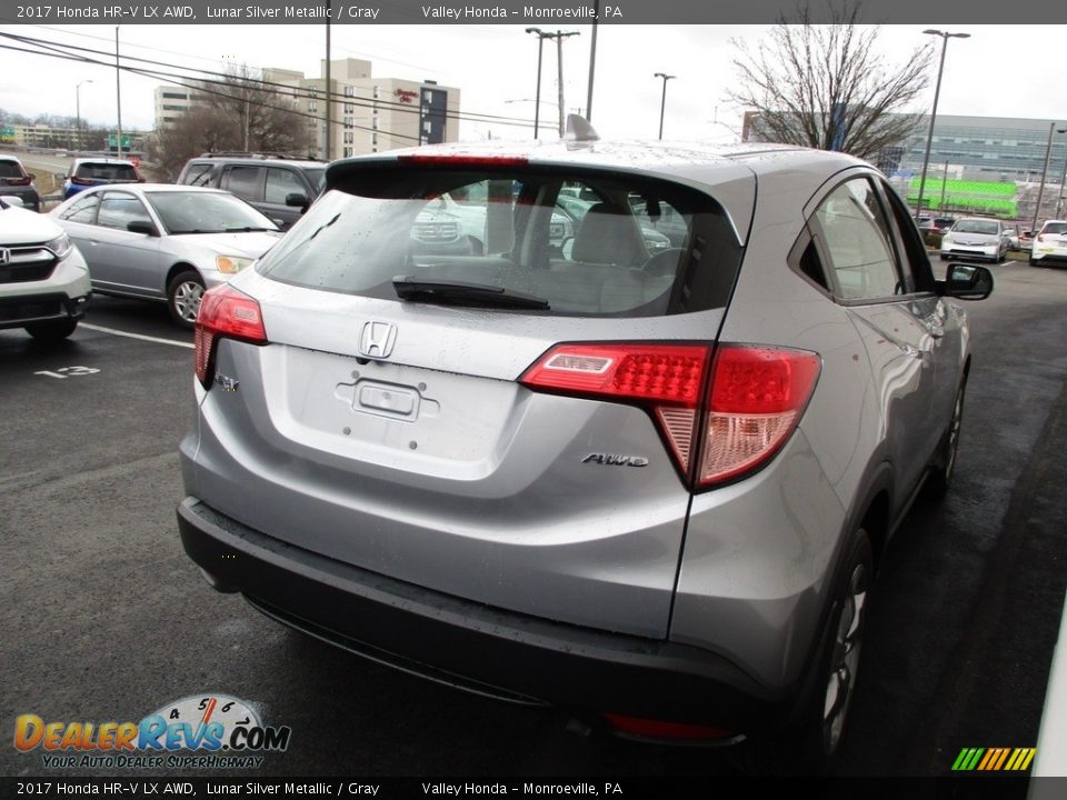 2017 Honda HR-V LX AWD Lunar Silver Metallic / Gray Photo #5